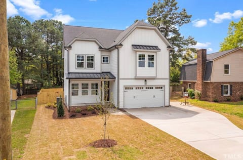 Triangle Comfort-in House in the Heart of Apex