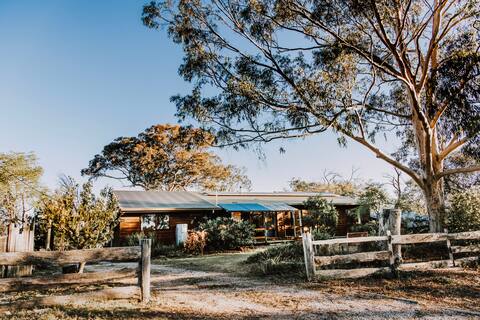 Budgee Budgee Farm—33 Acres of Pure Bliss