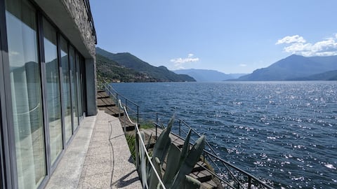 The House on the lake shore