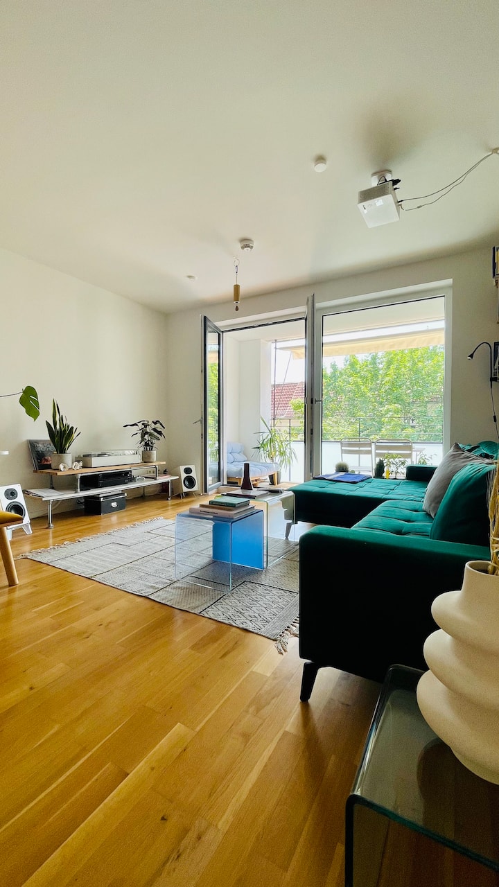 "Cozy Haven: Your Berlin Retreat Awaits!" - Berlin