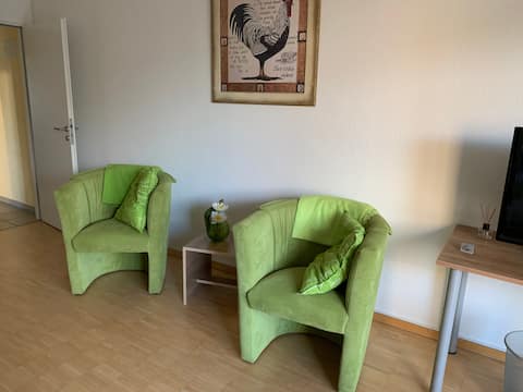 Erfolgreiche Airbnb-Immobilie: Appartment near the fairground! in Lohausen