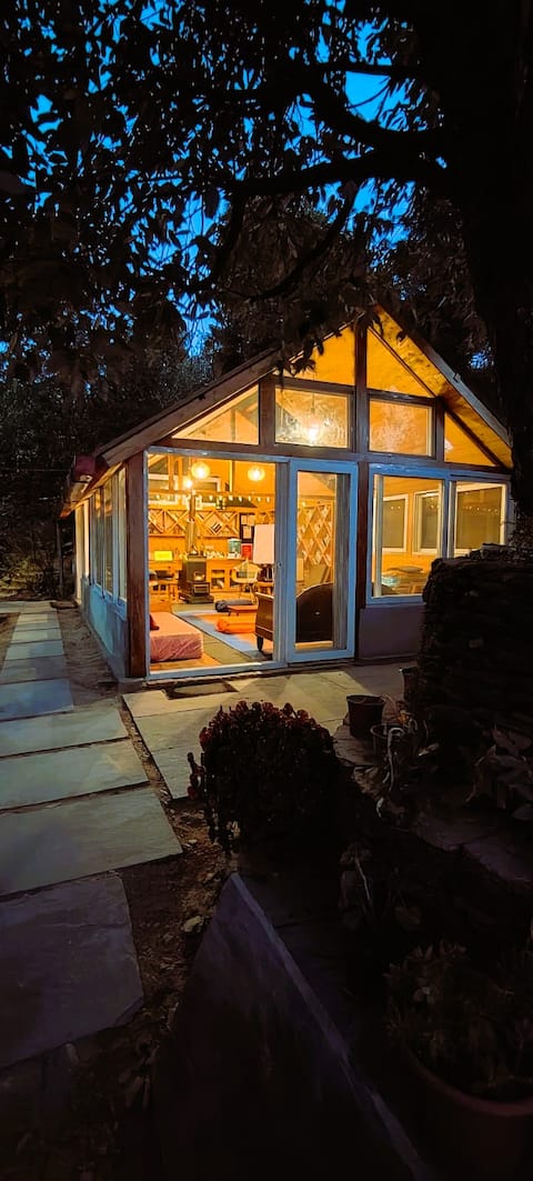 2 bedroom house in an orchard