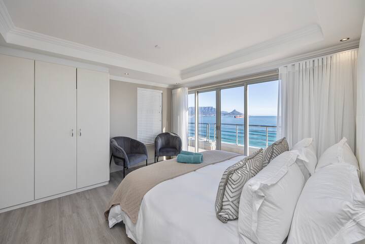 Ocean View Penthouse gallery image 3