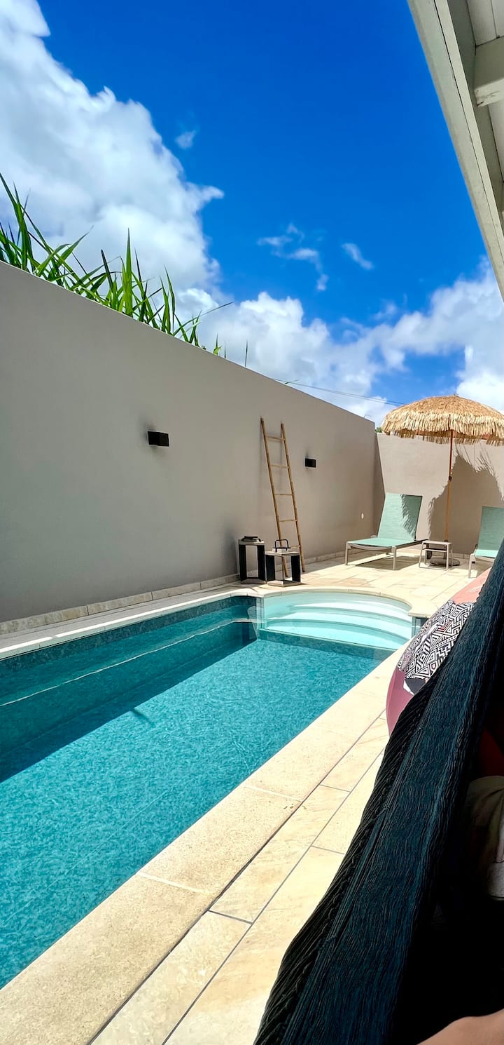Absolute relaxation 
Swimming pool, sauna, sunbathing