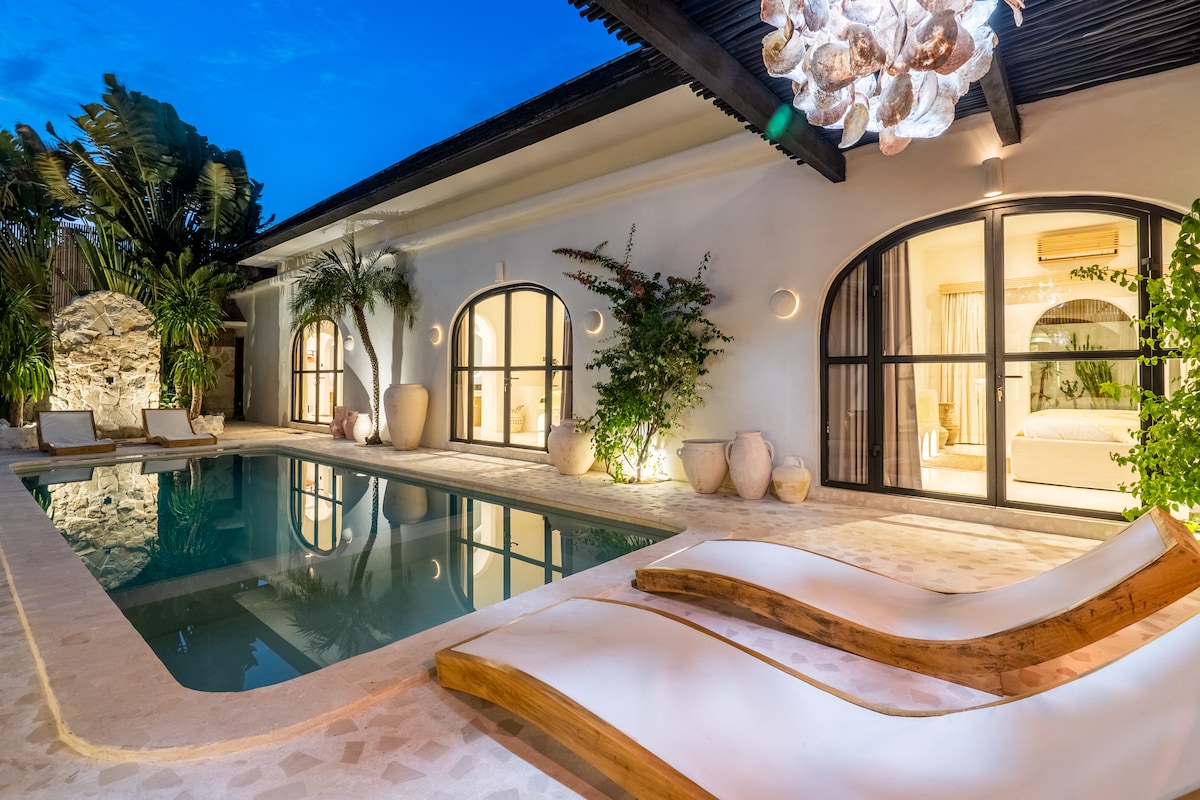A Design Brand New 4Bedroom Canggu