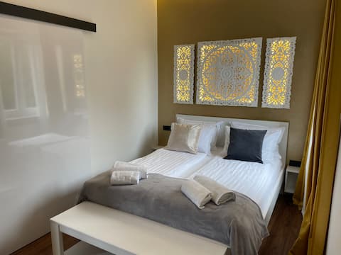 Top Airbnb: Zagreb Home Base - 5 min to Main Square in Gornji Grad Medveščak