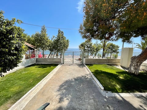 Villa Sofia - Corinthia Beach