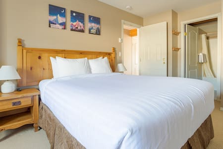 Hotel style room with ensuite | Great location