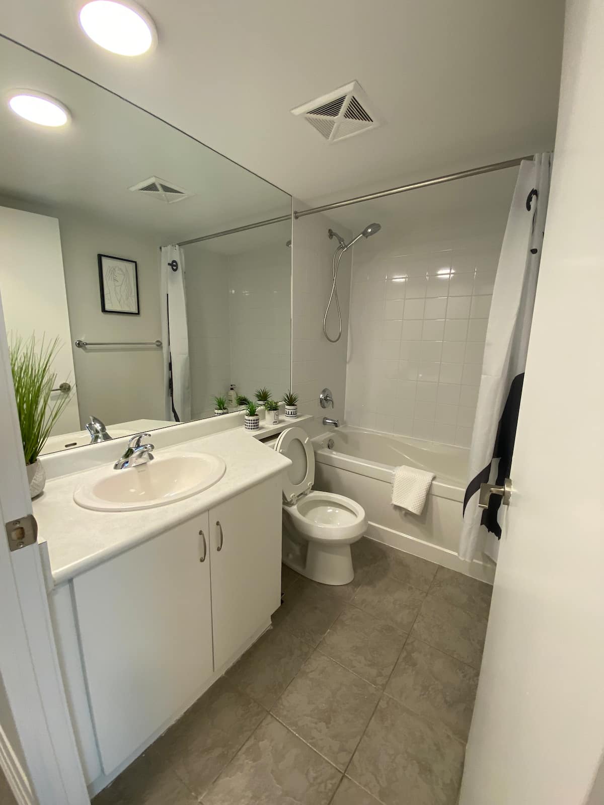 Toronto condo interior 6