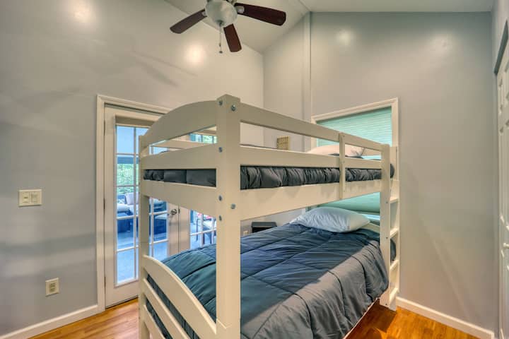 Access the deck from the small room.