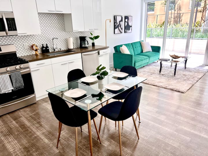 Luxury 1B/1BA DTLA Apt with Patio! Apartments for Rent in Vernon