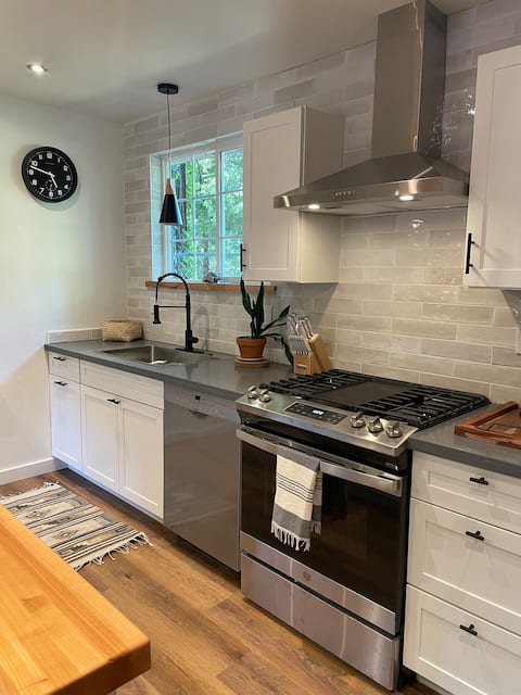 "Humboldt Redwoods State Park” Lux Cabin