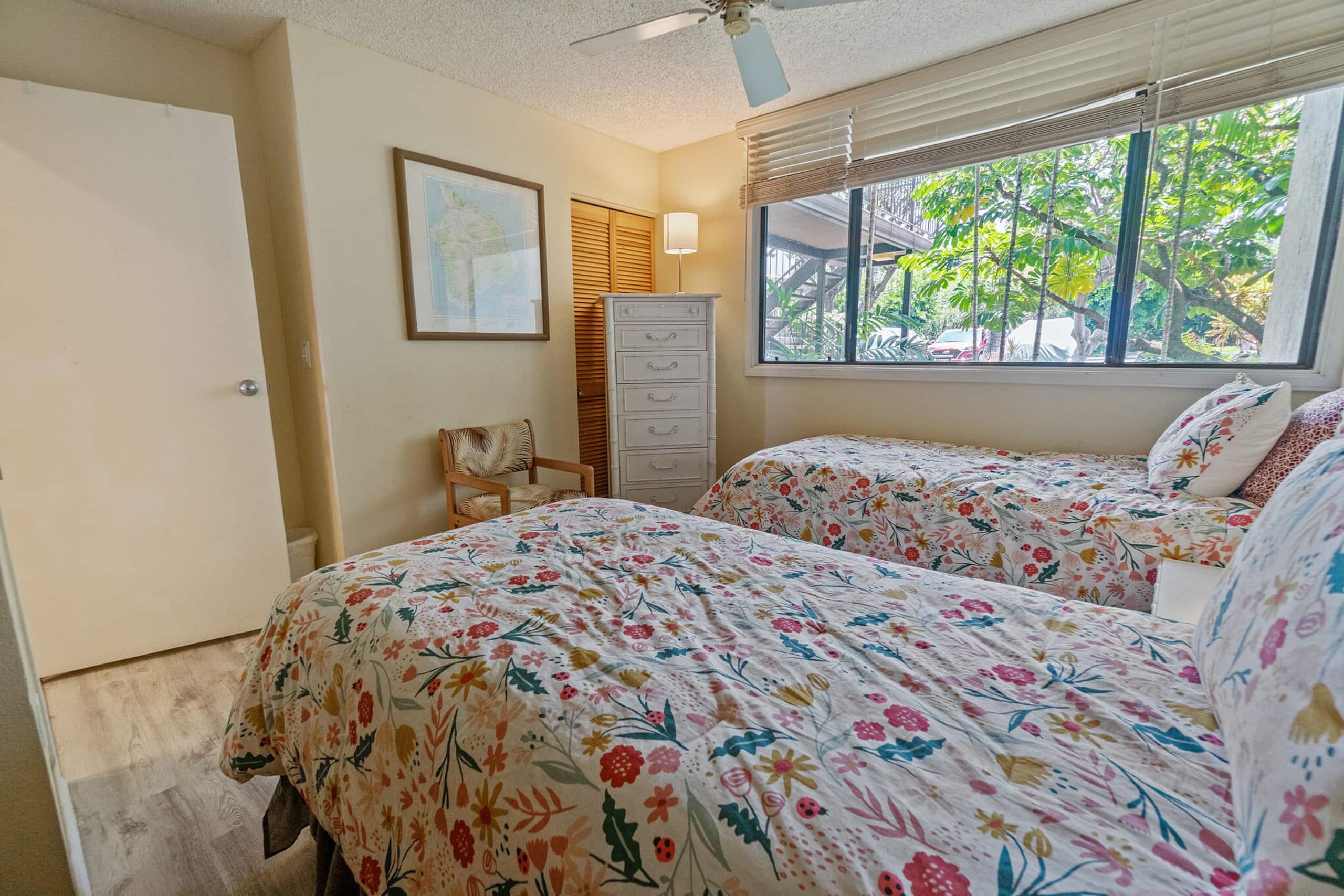 Condo in Kailua-Kona · ★4.29 · 2 bedrooms · 3 beds · 2 baths - Image 34