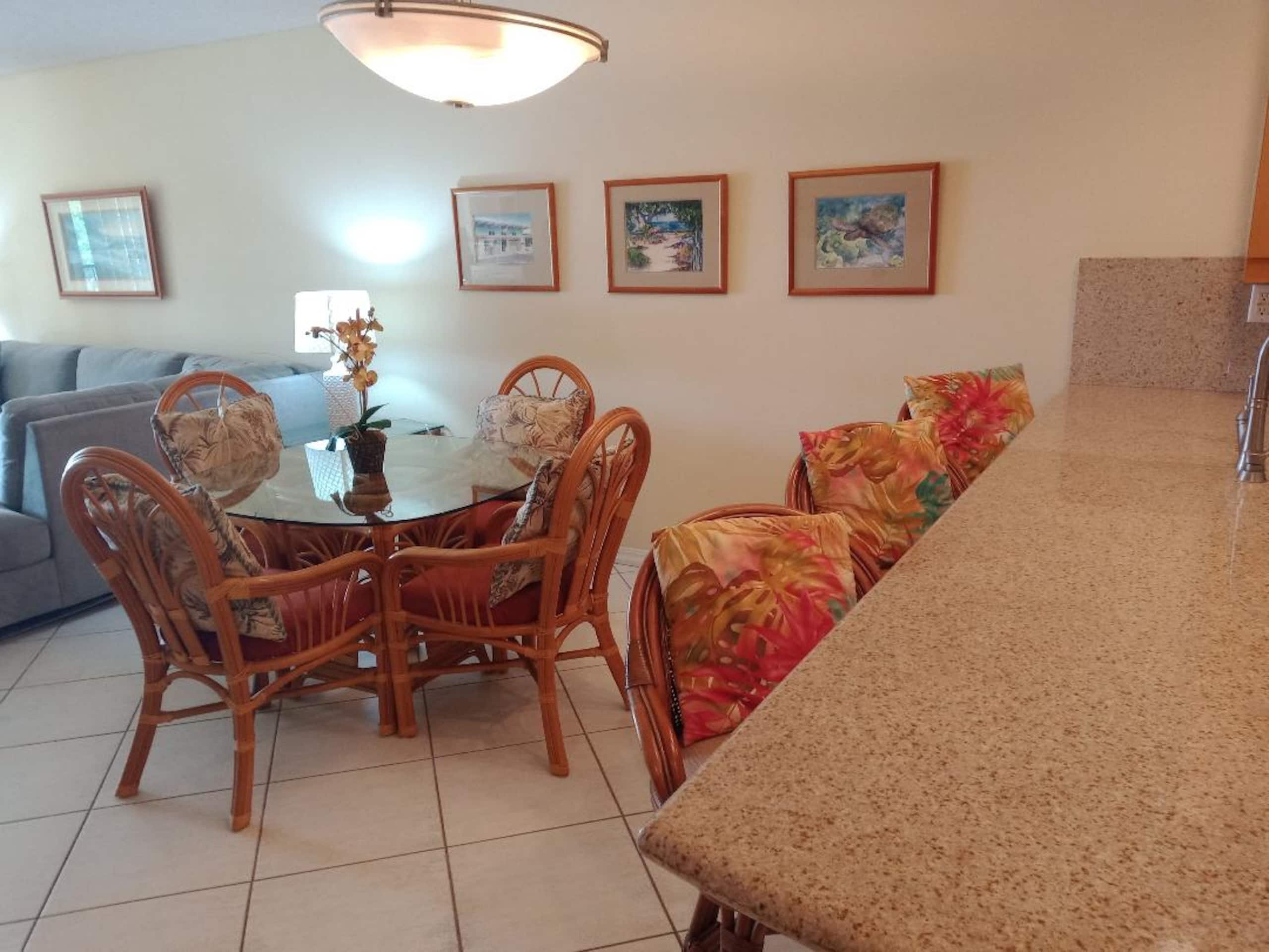 Condo in Kailua-Kona · ★4.29 · 2 bedrooms · 3 beds · 2 baths - Image 5