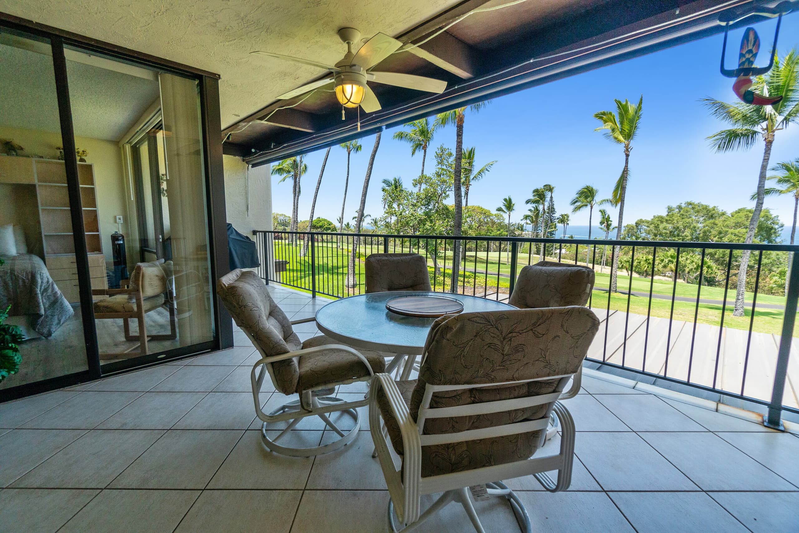 Condo in Kailua-Kona · ★4.29 · 2 bedrooms · 3 beds · 2 baths - Image 40