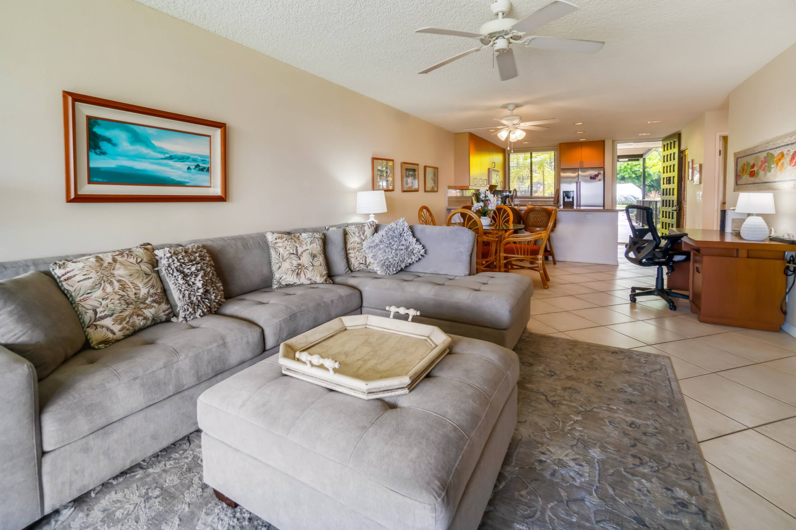 Condo in Kailua-Kona · ★4.29 · 2 bedrooms · 3 beds · 2 baths - Image 23