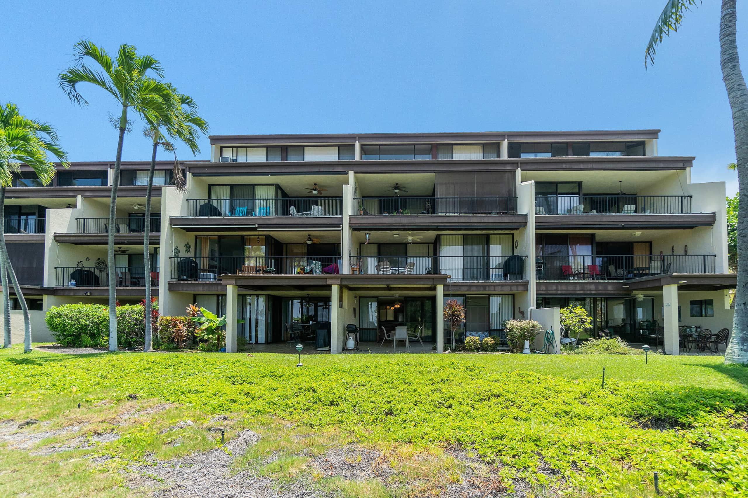 Condo in Kailua-Kona · ★4.29 · 2 bedrooms · 3 beds · 2 baths - Image 46