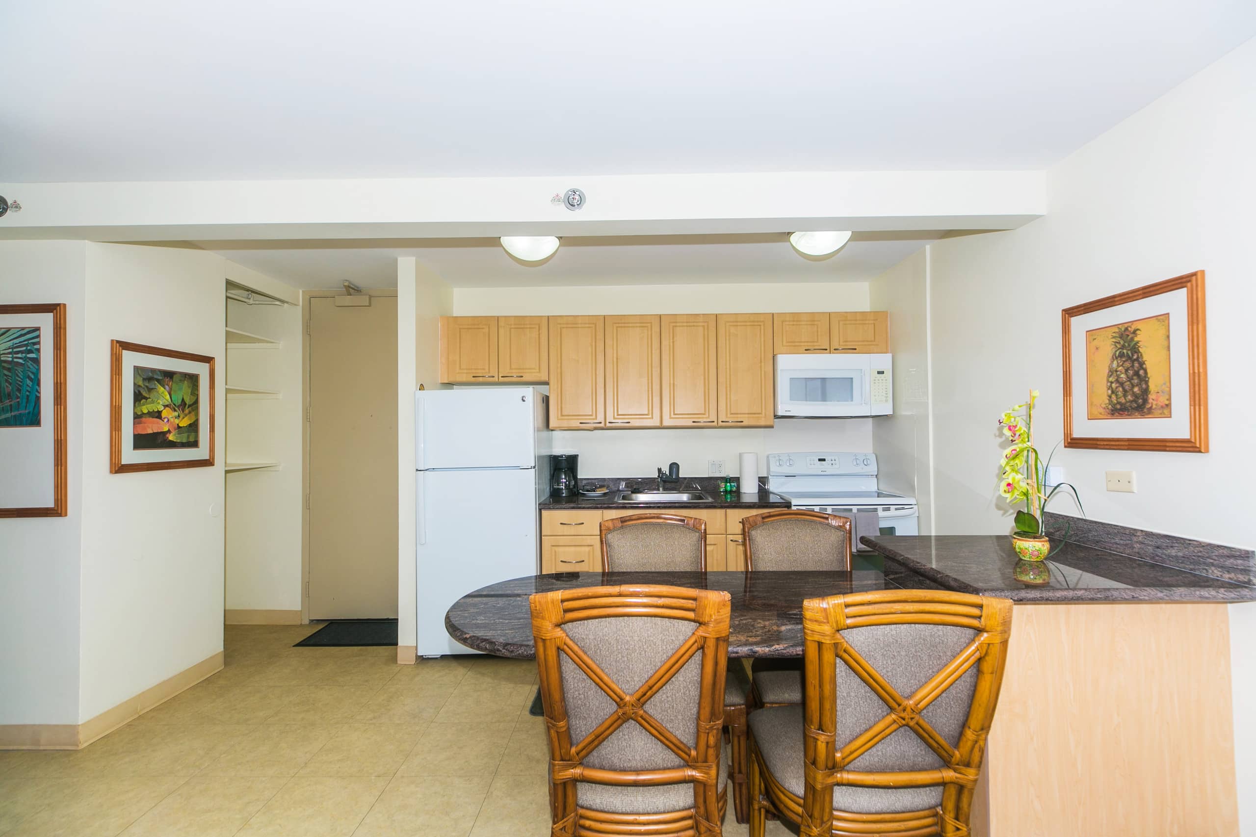26FL MountainView|1BR/1BA |FreeParking+AC+Pool+GYM - Image 6