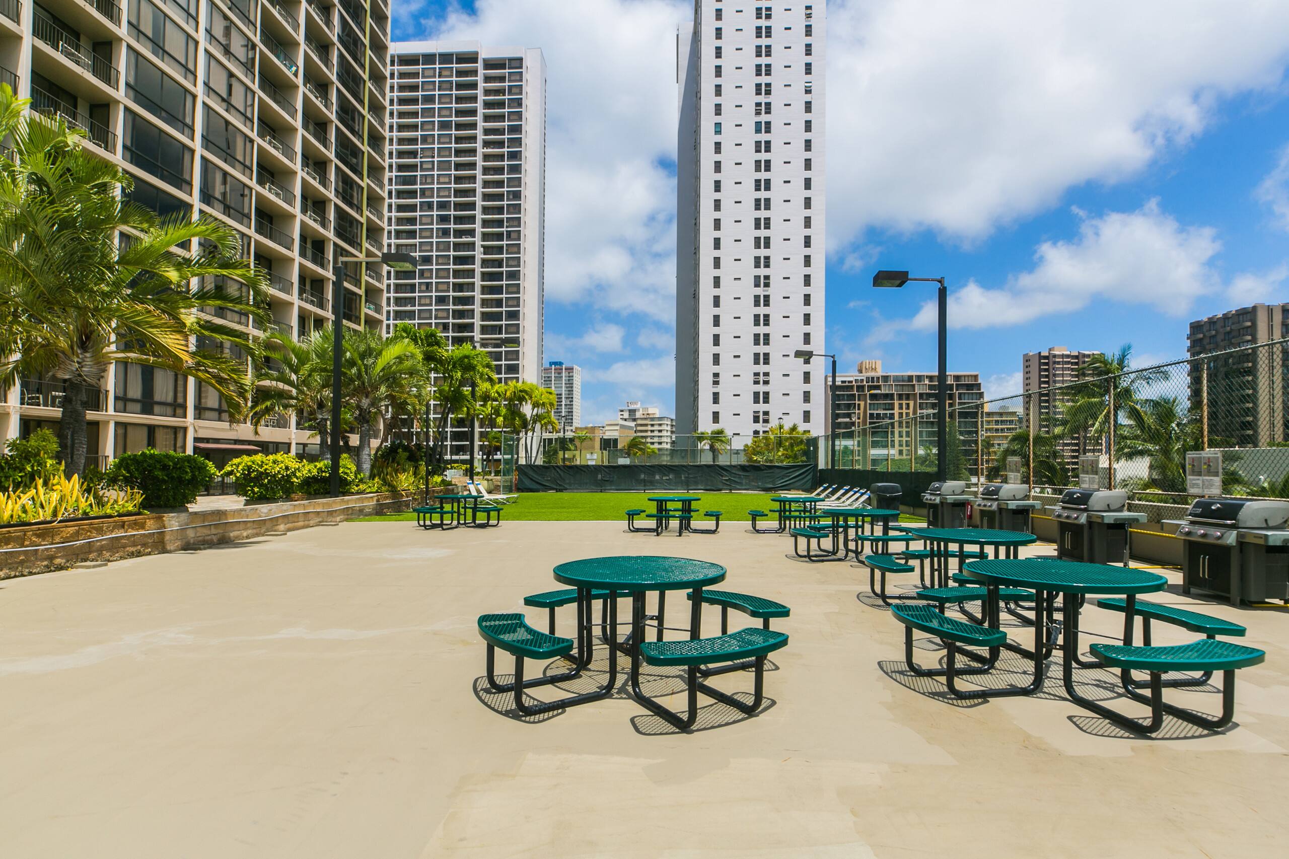 26FL MountainView|1BR/1BA |FreeParking+AC+Pool+GYM - Image 35