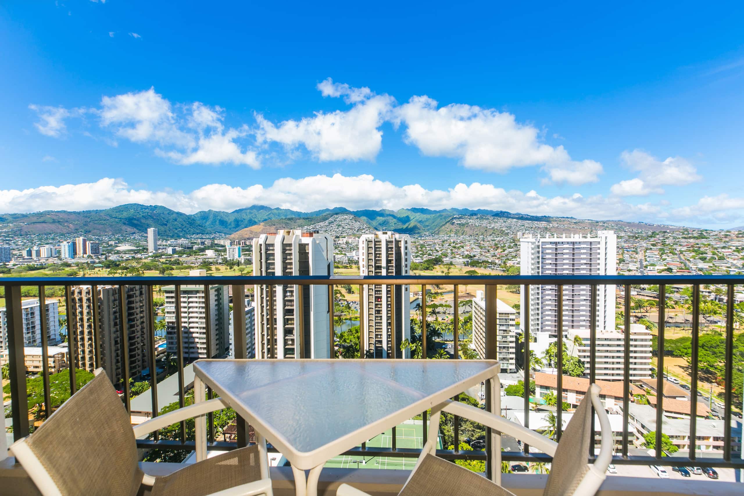 26FL MountainView|1BR/1BA |FreeParking+AC+Pool+GYM - Image 1