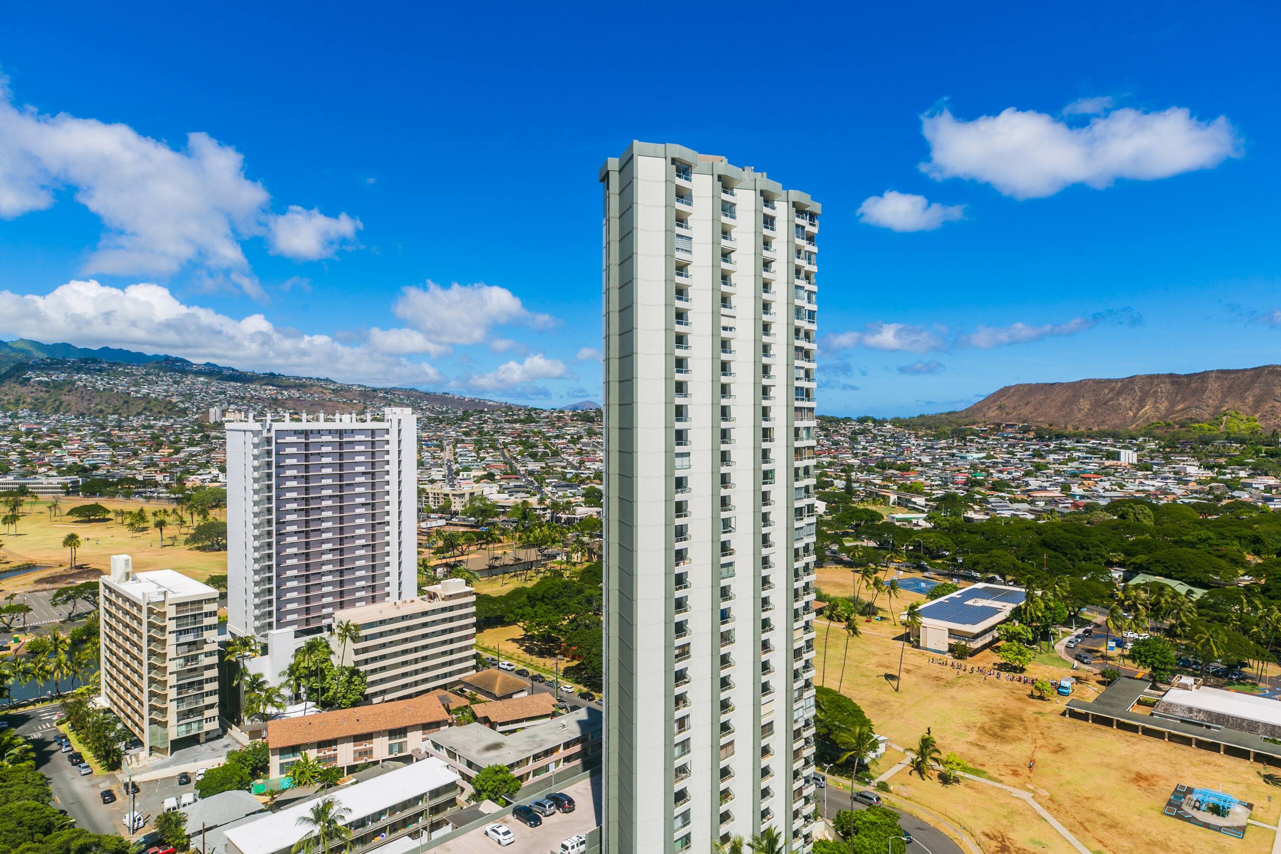 26FL MountainView|1BR/1BA |FreeParking+AC+Pool+GYM - Image 33