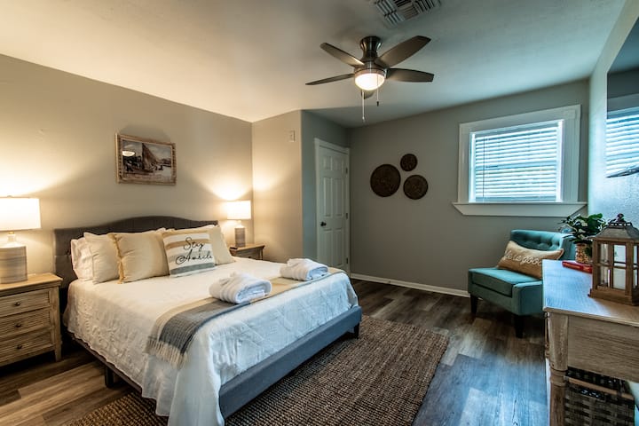 クイーンサイズベッド