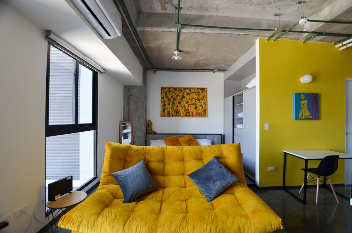 Poltrona: divano letto, zona❄️ riscaldata☀️ e tende oscuranti.