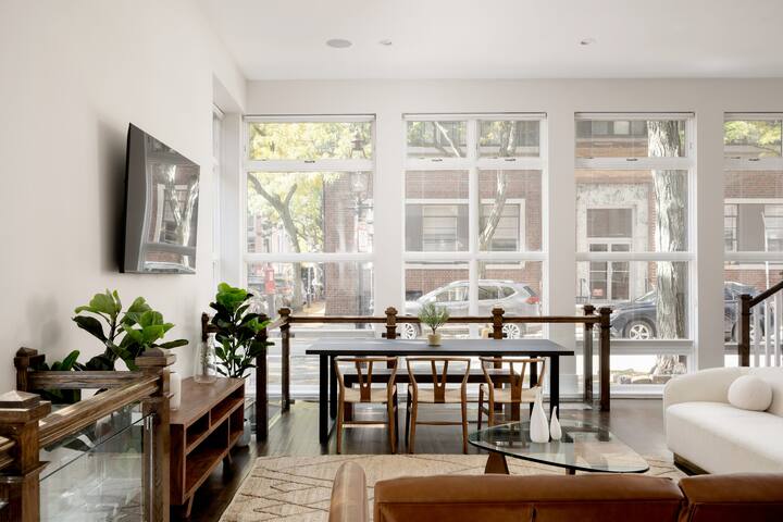 Spacious, Sun-filled Brownstone in Heart of Boston gallery image 4