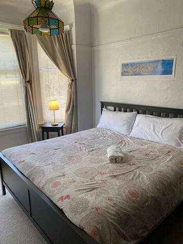 The Largest Flat in Frisco: Kings Landing! gallery image 3