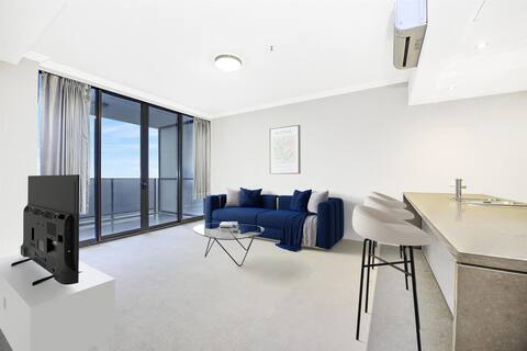 Modern Olympic Park Close Stadium City Views KE6
