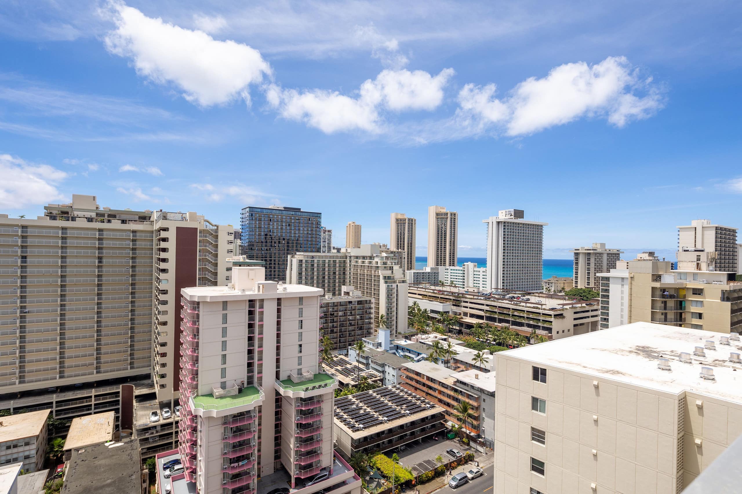 Brand New Renovated 2Queen Beds Waikiki w/Kitchen - Image 21