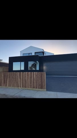 Horseshoe Coastal Stay