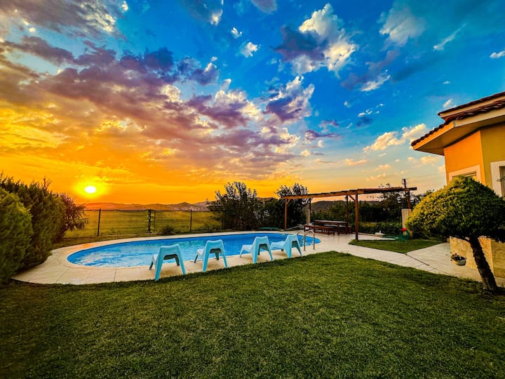 Spectacular Villa, Swimming Pool