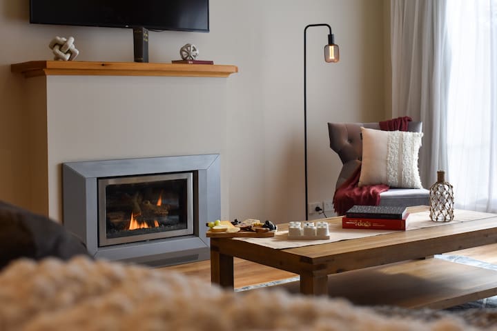 The Heart of Healesville – Town centre apartment