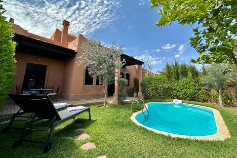 Townhouse with private pool