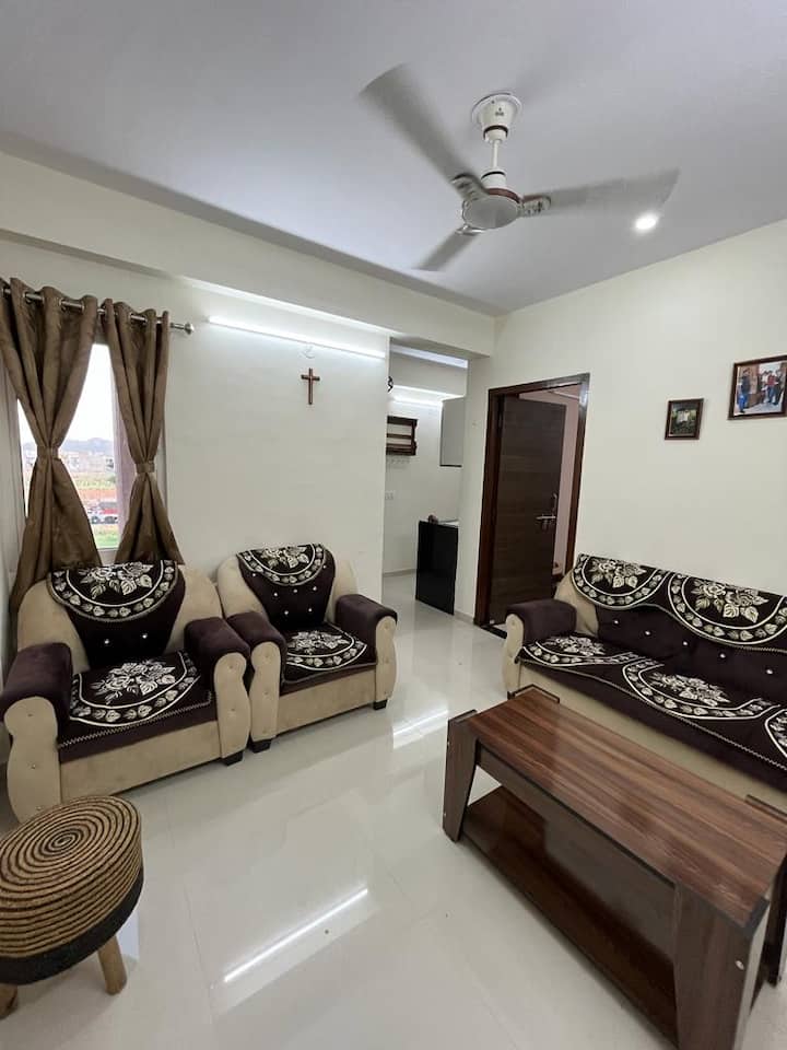 2BHK Between Dargah & Pushkar | AC | Free Parking