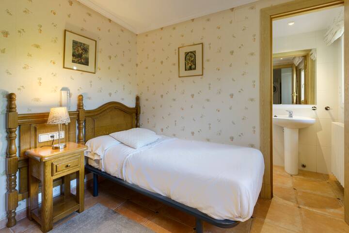 غرفة النوم 8