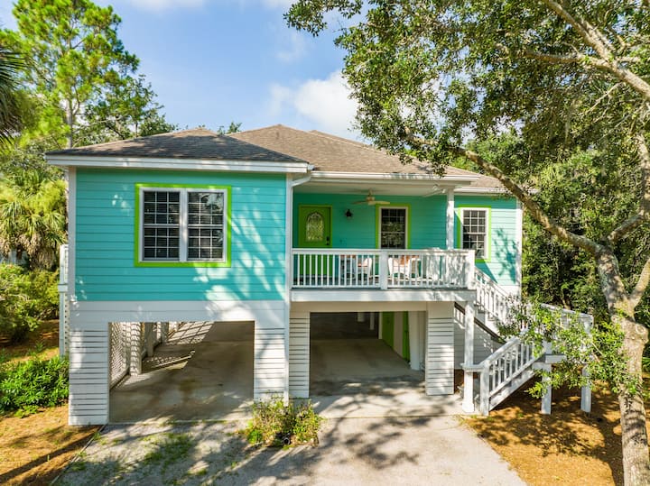 Entire 2 BR home Harbor Island! Houses for Rent in Saint Helena