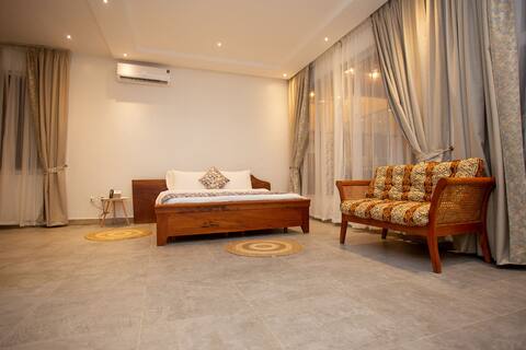 Executive Suite | Seaview | Free WiFi