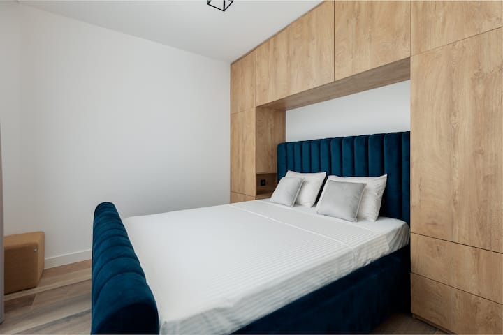 Საძინებელი სუპერ კომფორტული საწოლით