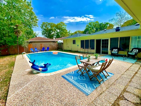 Renovated! 3 Private Rooms w King Beds & a Pool!