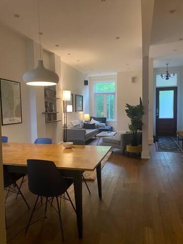 Family Oasis Dundas & Ossington gallery image 4