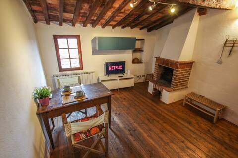 Chianti Retreat for Two: “Casa Valle”
