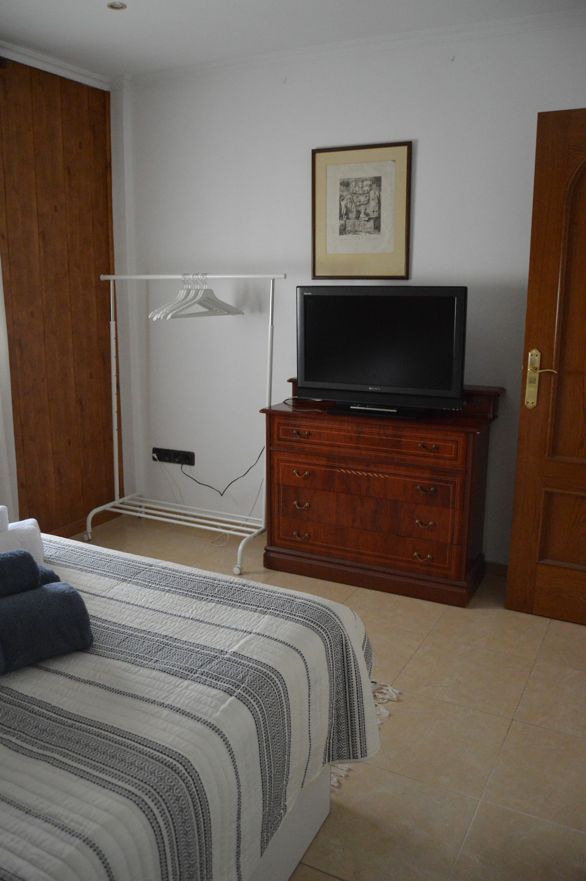 Bedroom image 2 at Tarraco Experience in Tarragona