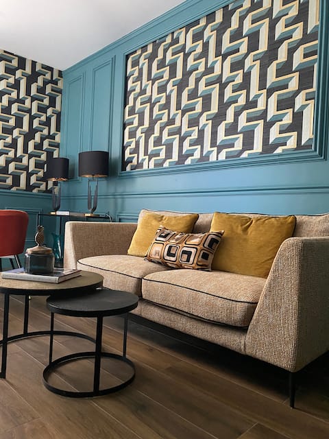 House in the city center with outdoor area