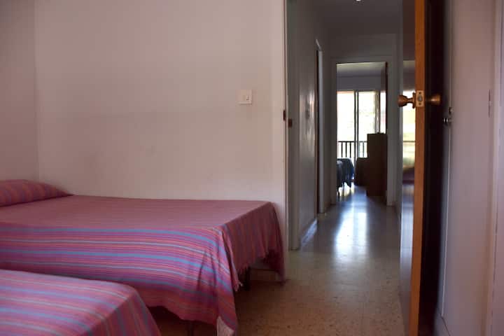 Habitación y vista hacia terrraza principal