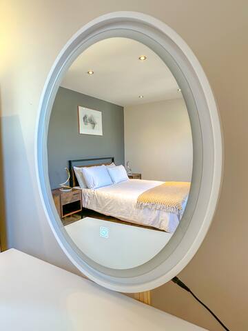 Two Bedroom in Camden Town gallery image 2