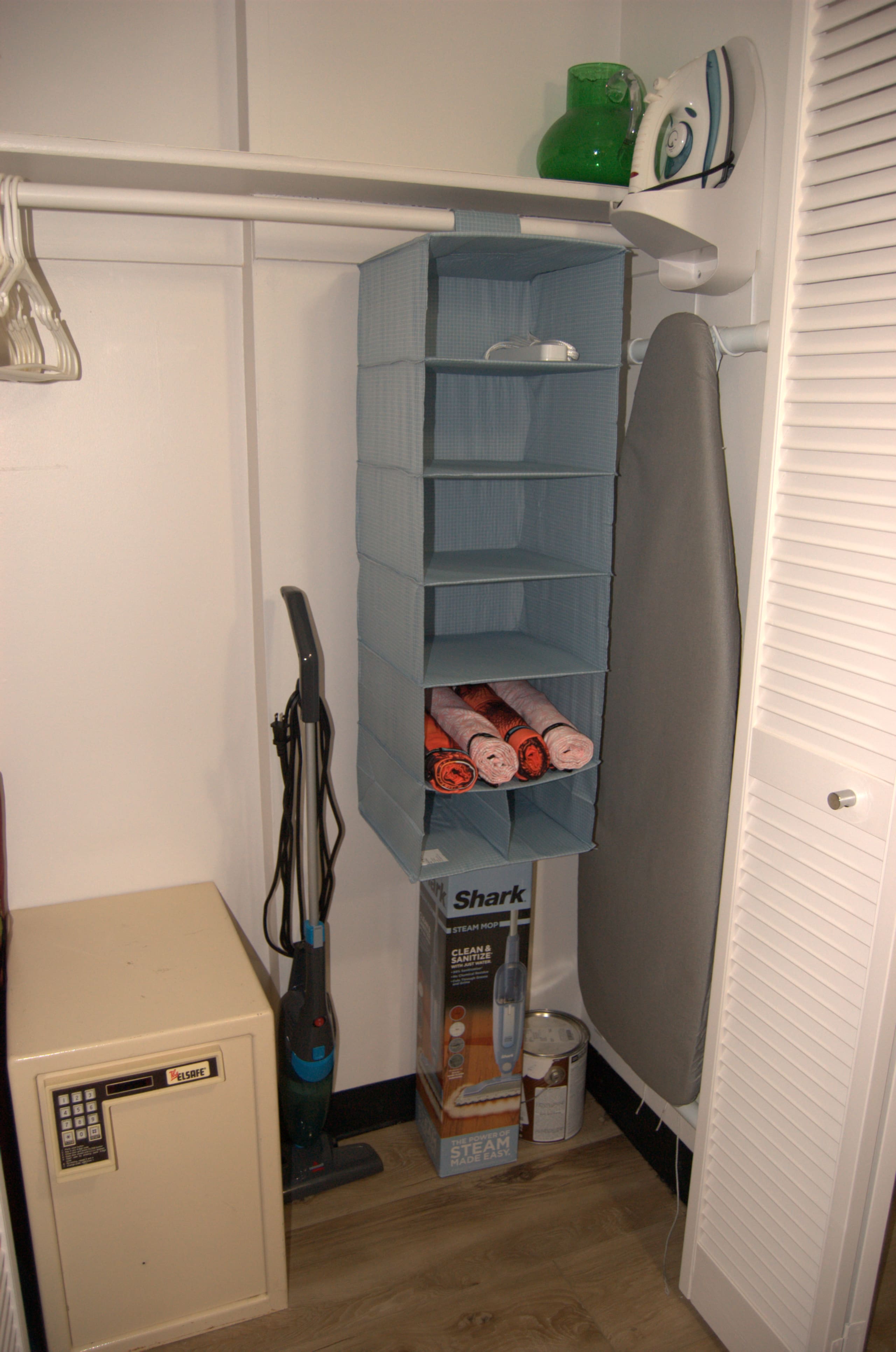 Condo in Honolulu · ★4.9 · 1 bedroom · 2 beds · 1 private bath - Image 24