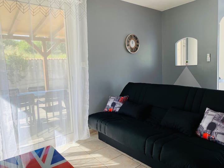 მისაღები ოთახი