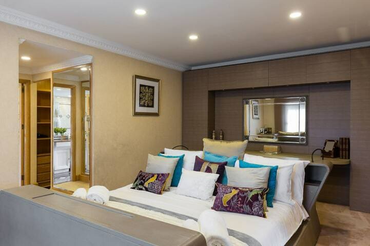 Penthouse 3-bed 3-bath on Marble Arch gallery image 5